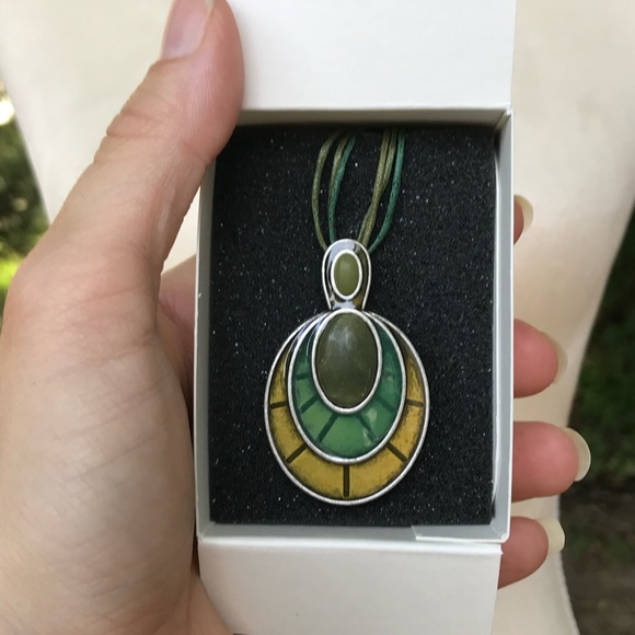 ☀️WEEKEND SALE☀️ Lia Sophia green and yellow pendant necklace - Picture 6 of 7